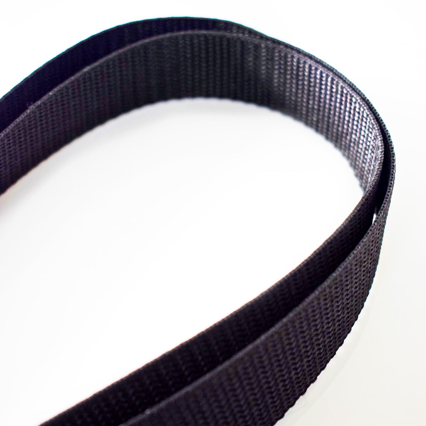 curved 25mm webbing detail