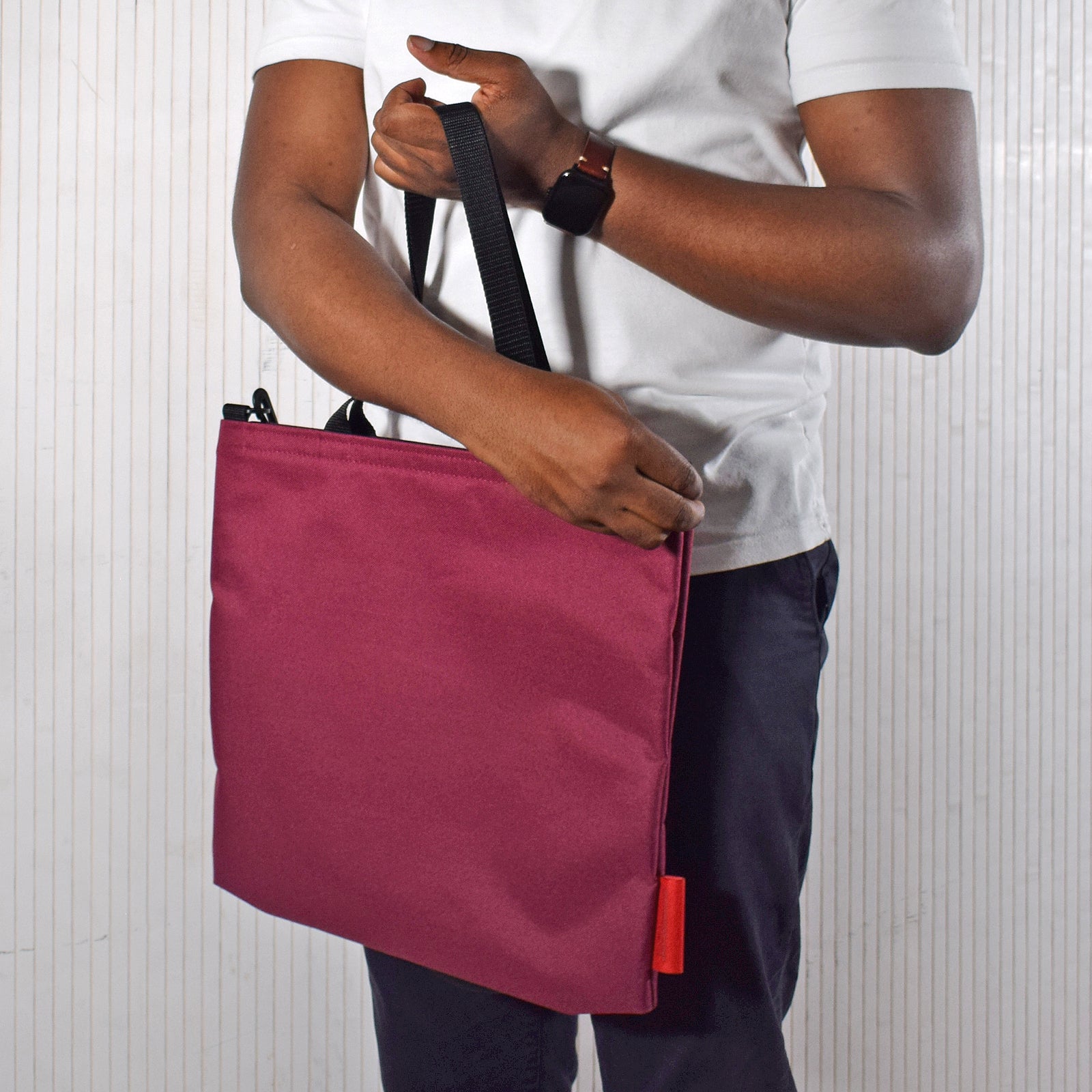 Goodstart Jones plain tote bag in burgundy wine colour 