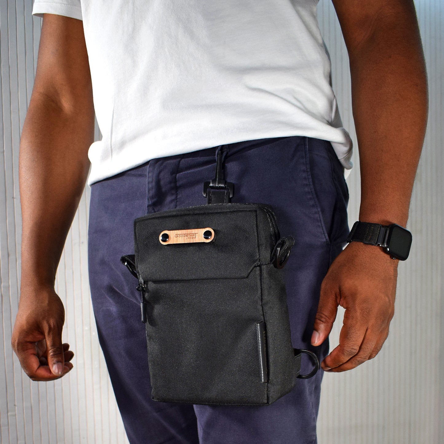 Crossbody Utility Pouch BLACK