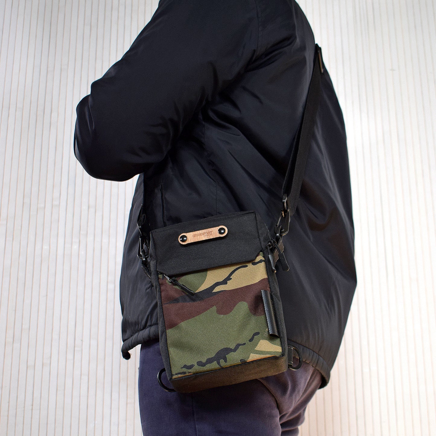 Crossbody Utility Pouch CAMO
